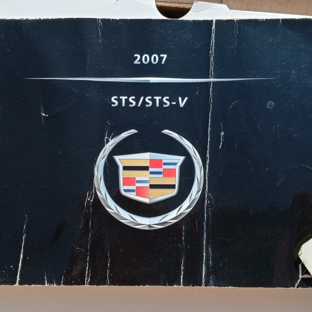Cadillac STS Original Owners Manual